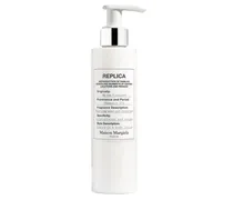 Replica By the Fireplace Bodylotion