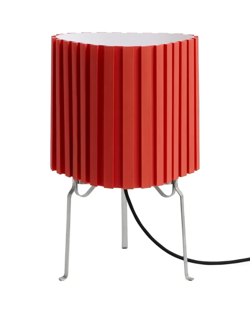 Hay Canelé Tischlampe mit Falten und Dreibeingestell - Rot Rot