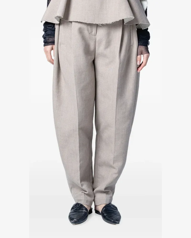 Muller of Yoshiokubo side-tuck tapered trousers - Nude Nude