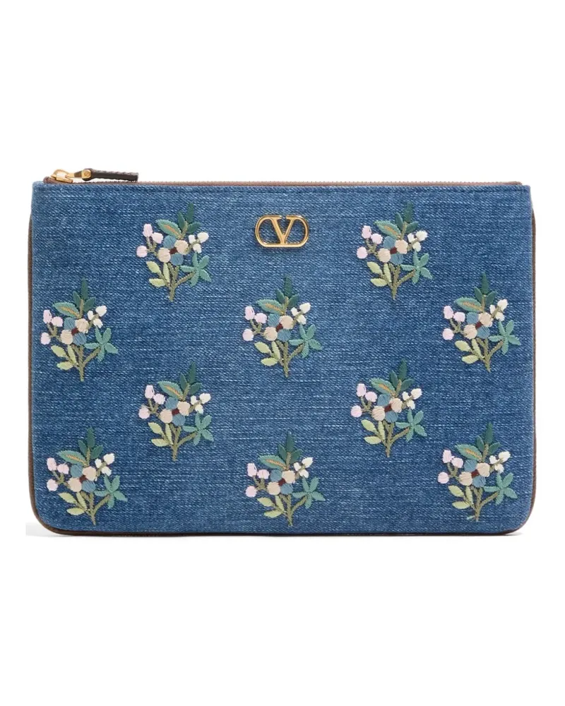 Valentino Garavani Vlogo Signature clutch bag in denim with floral embroidery - Blau Blau