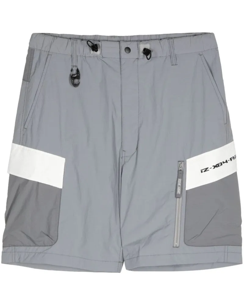 Izzue Cargo-Shorts in Colour-Block-Optik Grau