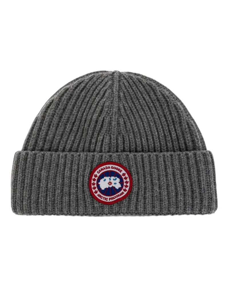 Canada Goose logo-patch ribbed-knit beanie hat - Grau Grau