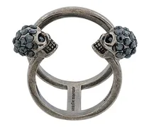 Verzierter Ring mit Totenkopfmotiv