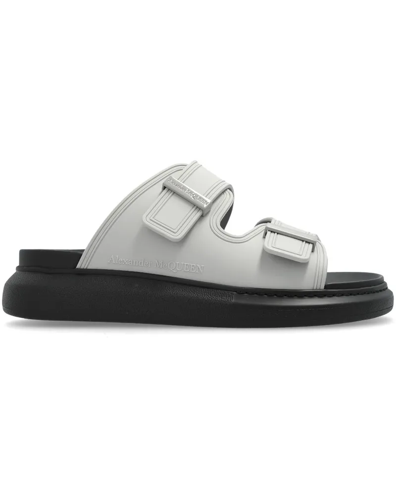 Alexander McQueen Hybrid Sandalen mit Logo-Prägung Grau