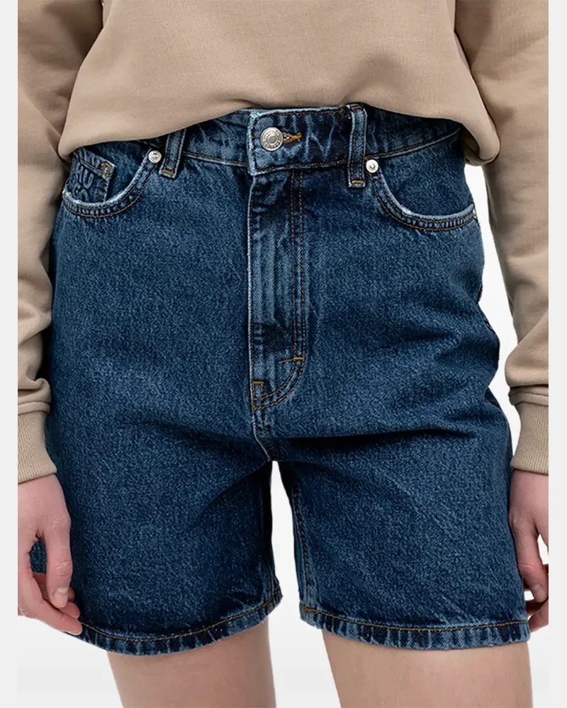HUGO BOSS logo-patch denim shorts - Blau Blau