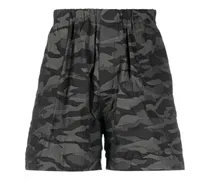 Weite Shorts mit Camouflage-Print