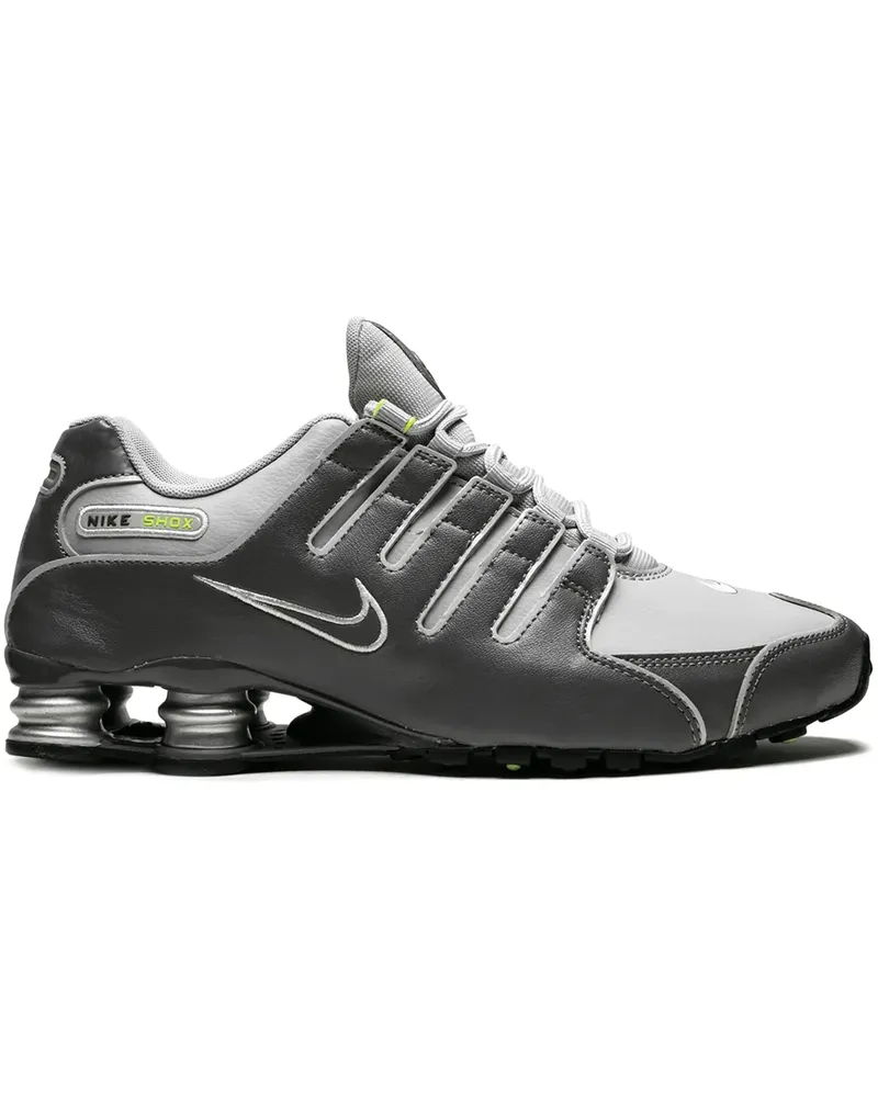 Nike Shox NZ' Sneakers - Grau Grau