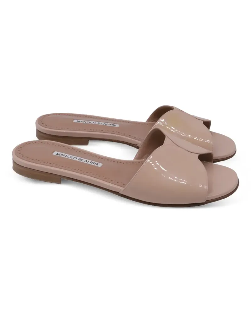 Manolo Blahnik Hourani Sandalen aus Lackleder - Nude Nude