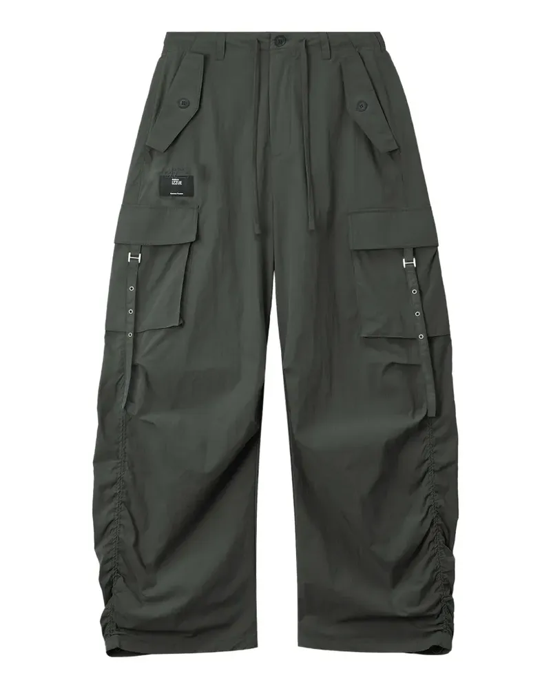 Izzue buckle-detail ruched cargo pants - Grün Grün