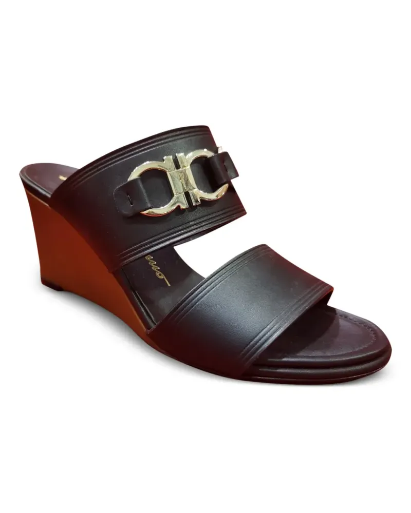 Ferragamo Gancini buckle wedge sandals - Schwarz Schwarz