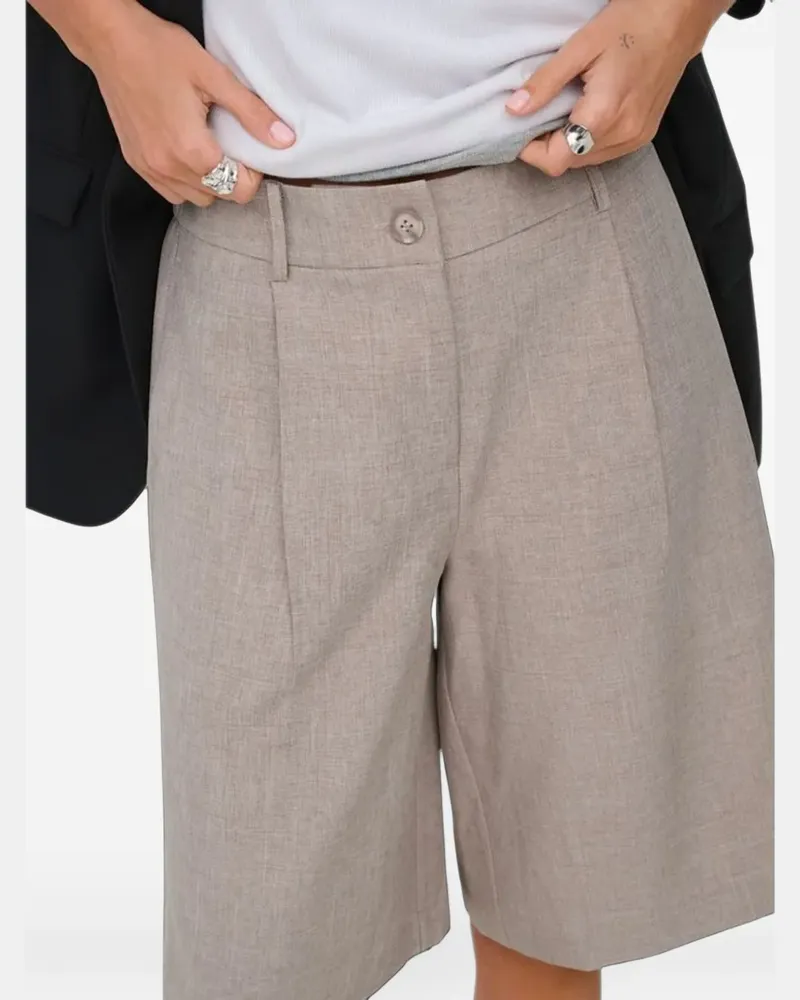 only Onllinda pleated bermuda shorts - Grau Grau