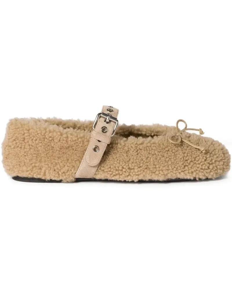 Miu Miu Shearling-Ballerinas mit Schnallenriemen - Nude Nude