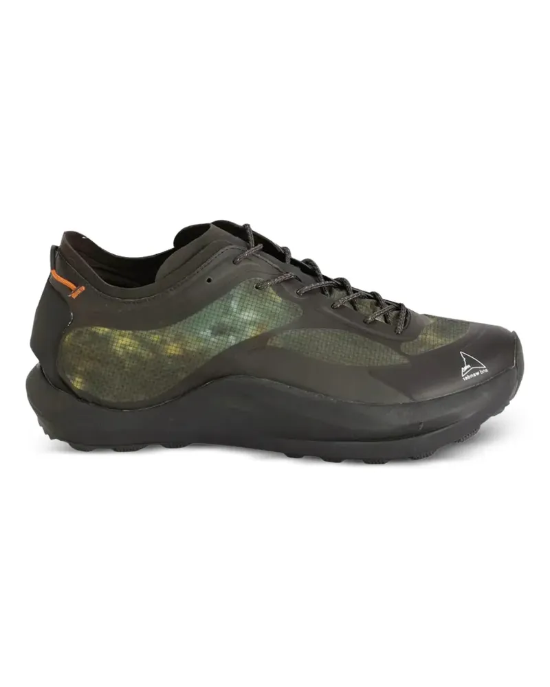 and wander x ROA camouflage-print low-top sneakers - Schwarz Schwarz