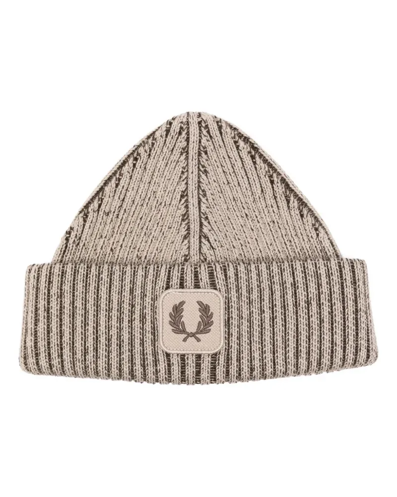 Fred Perry logo-patch beanie hat - Nude Nude
