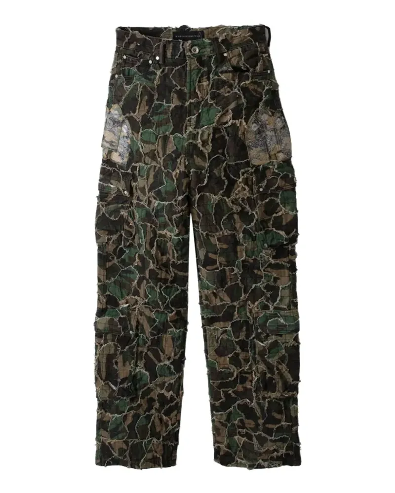WHO DECIDES WAR camouflage-print cargo pants - Grün Grün
