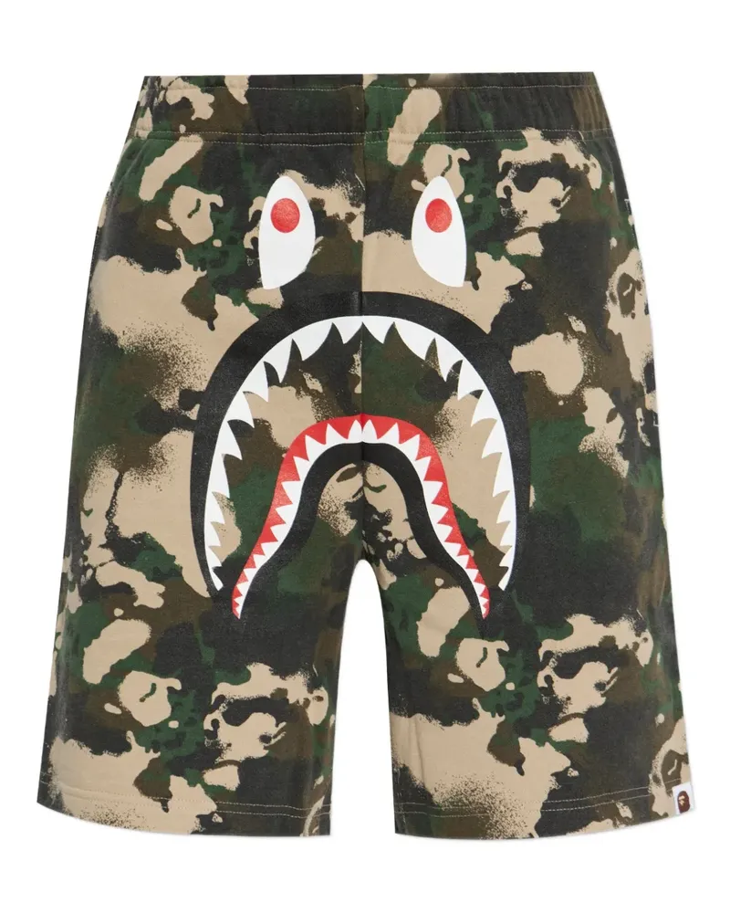 BAPE shark-head camo shorts - Grün Grün