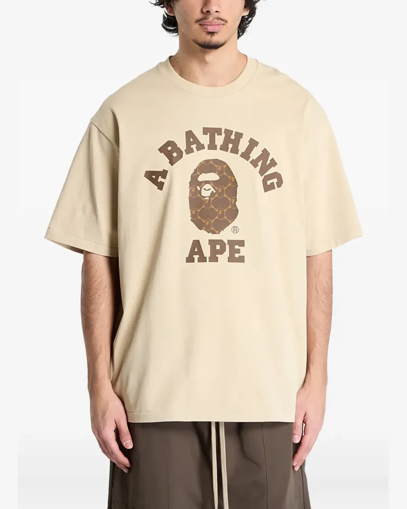 BAPE Ape Head T-Shirt mit College-Monogramm - Nude Nude