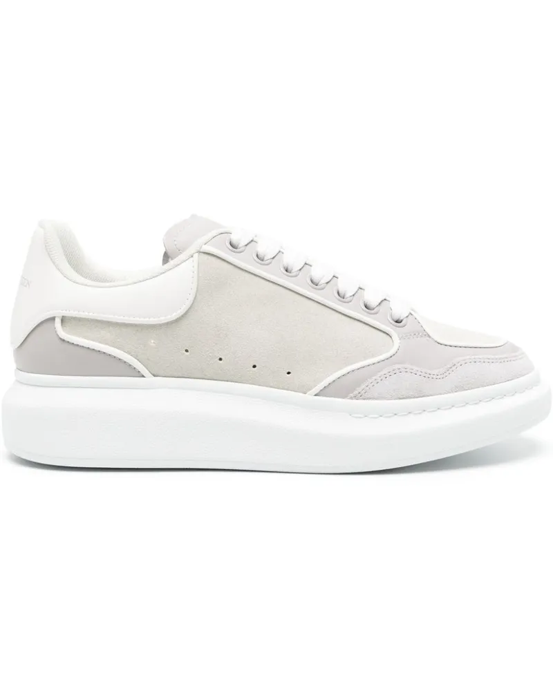 Alexander McQueen Oversized Sneakers mit Einsätzen - Grau Grau
