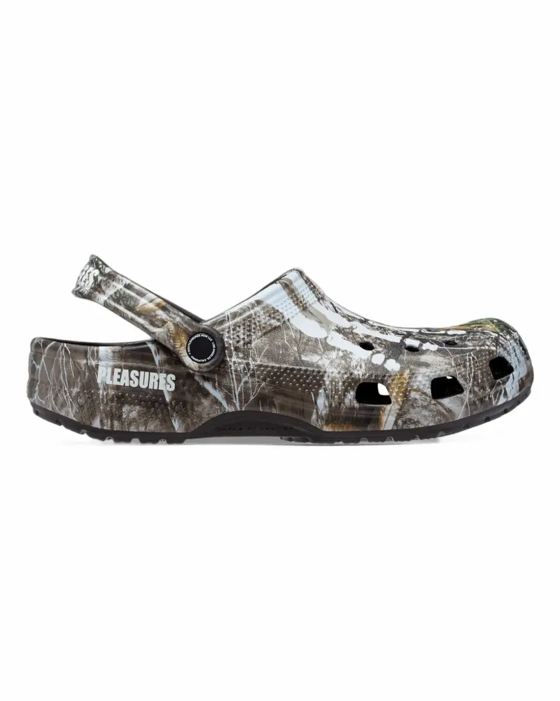 Crocs Classic All-Terrain Pleasures Realtree Edge Camo Mules - Braun Braun