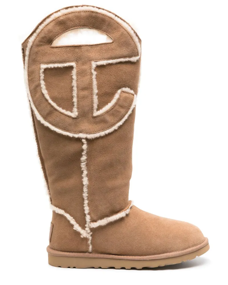 UGG x Telfar Tall Wildlederstiefel mit Logo Nude