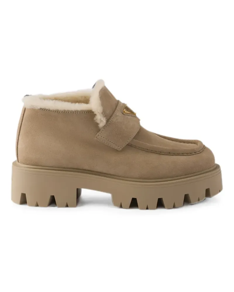 Prada Loafer aus Wildleder - Nude Nude