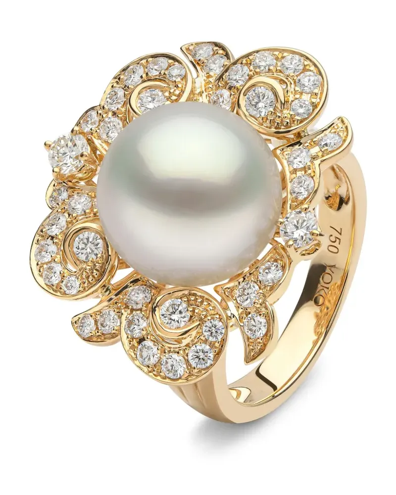 YOKO London 18kt Sahara Gelbgoldring mit Südseeperlen und Diamanten Gold