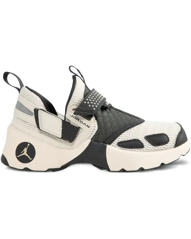 Jordan Gesteppte Sneakers mit Riemen - Nude Nude