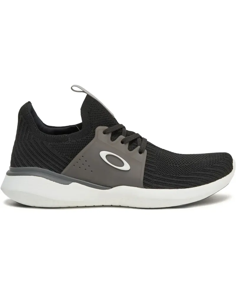 Oakley Chagos "Blackout" Sneakers - Braun Braun