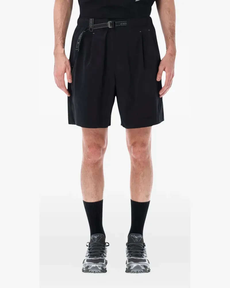 and wander pleat-detail shorts - Schwarz Schwarz