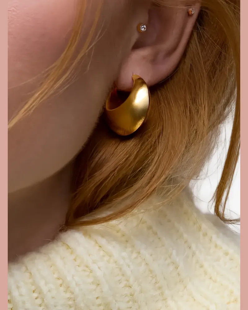Dinny Hall Iceni Warrior puffy hoop earrings - Gold Gold