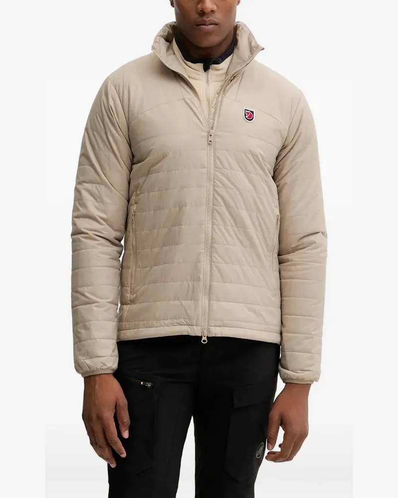 Fjäll Räven quilted logo-patch jacket - Nude Nude