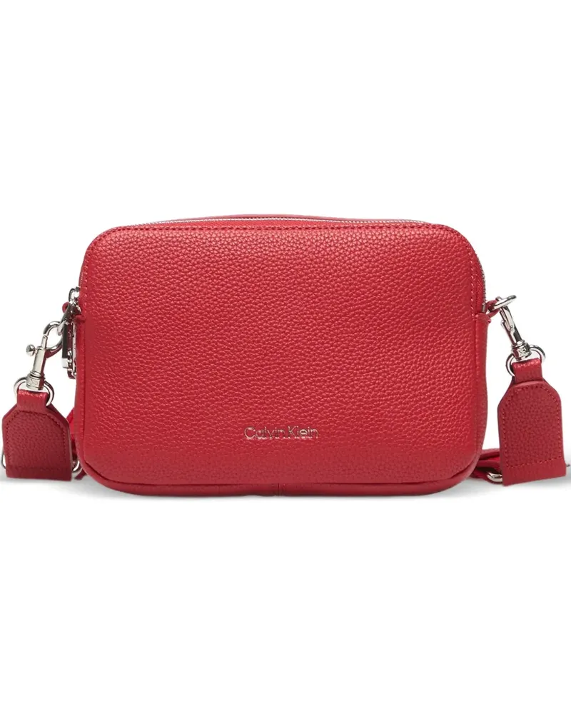 Calvin Klein logo-strap pebbled-effect crossbody bag - Rot Rot