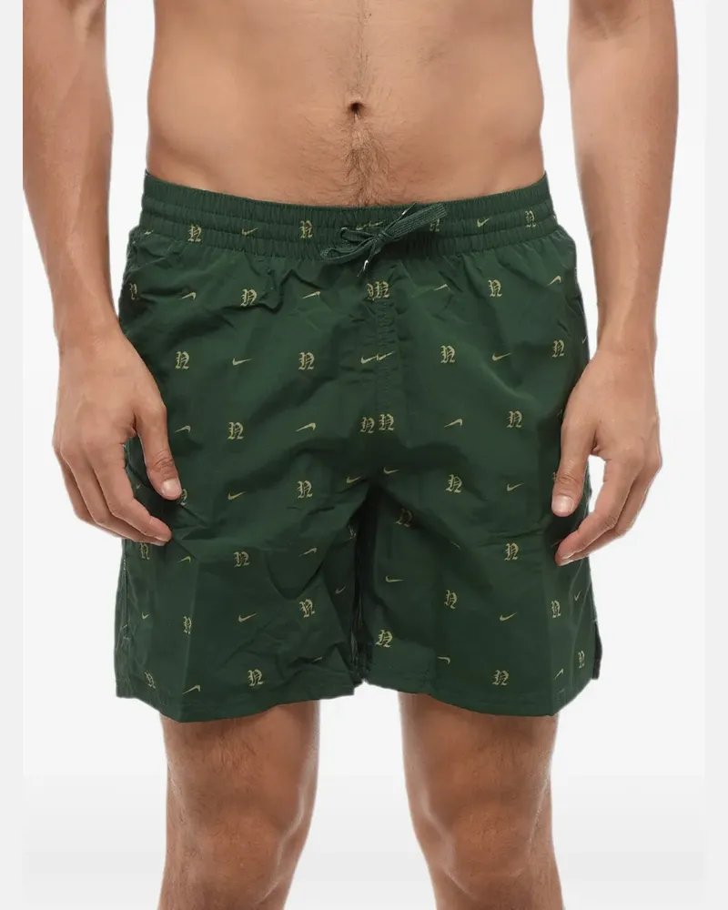 Nike Kordelzug-Badeshorts mit Monogramm-Print - Grün Grün