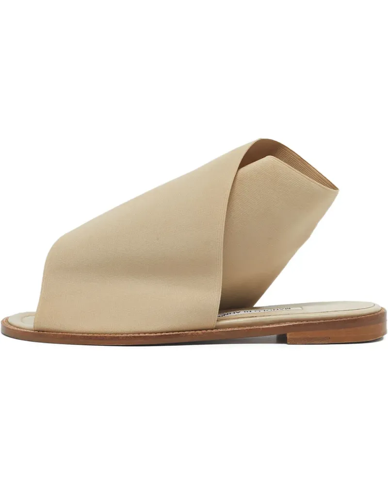 Manolo Blahnik cream flat sandals - Nude Nude