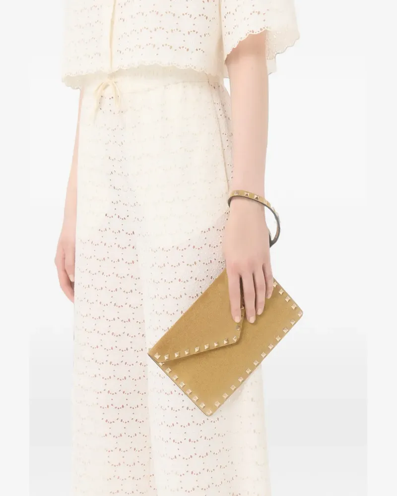 Valentino Garavani Rockstud suede clutch bag - Nude Nude