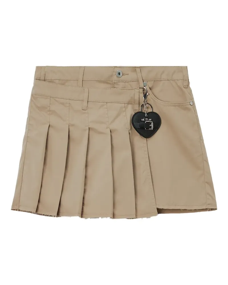 Musium Div. Bundfaltenshorts mit Herzanhänger - Nude Nude