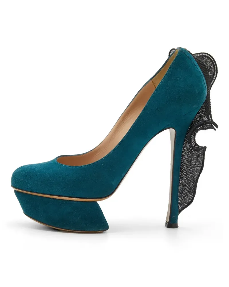 Nicholas Kirkwood ruffle-trim platform suede heeled pumps - Blau Blau