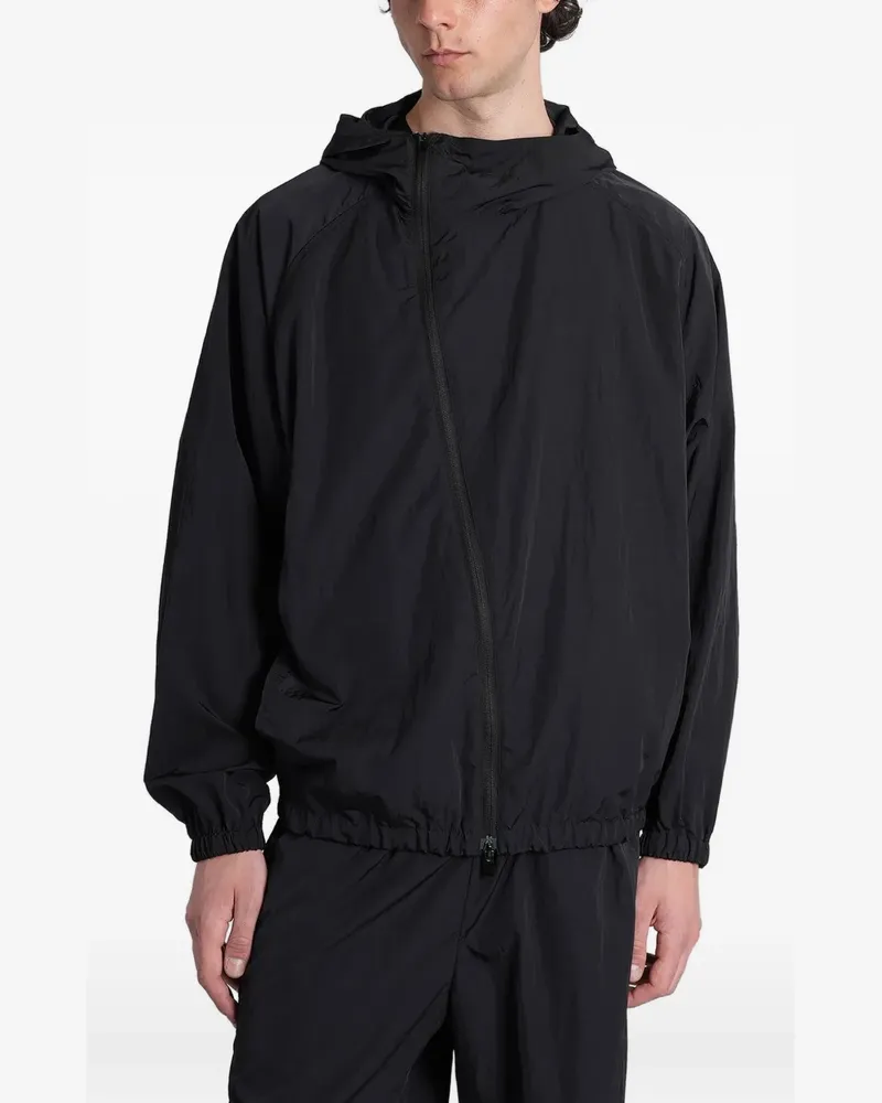 ATTACHMENT asymmetric-zip hooded jacket - Schwarz Schwarz