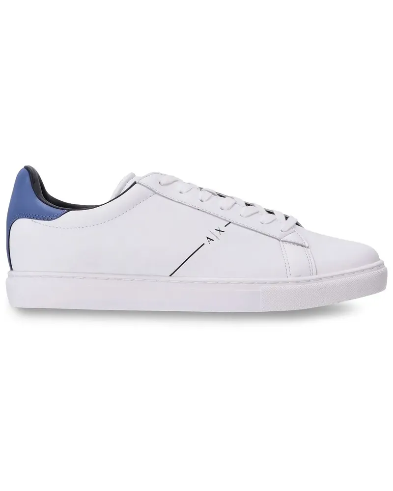 Armani Exchange logo-embossed low-top sneakers - Weiß Weiß