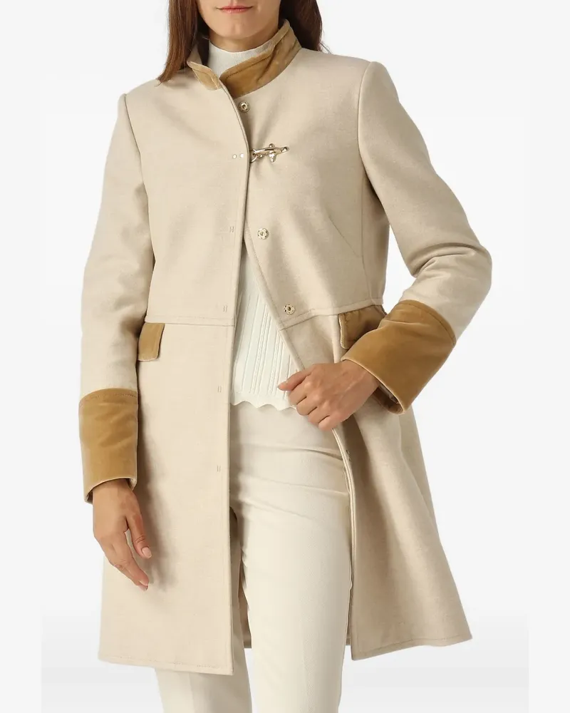 Fay Mantel mit Hakendetail - Nude Nude