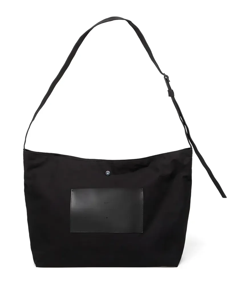 Heliot Emil Claror Tote Bag mit eckigem Patch - Schwarz Schwarz