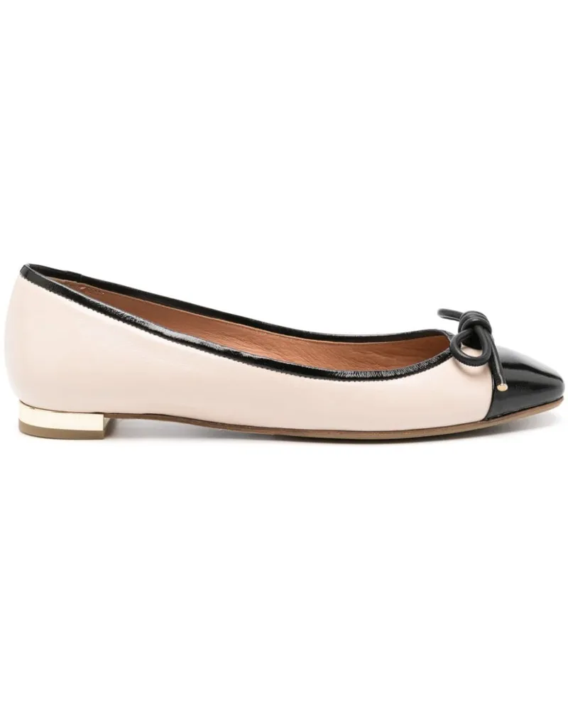 Aquazzura Ballerinas aus Lackleder - Nude Nude
