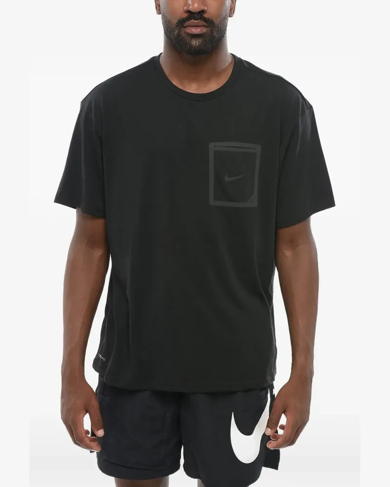 Nike T-Shirt mit Brusttasche - Schwarz Schwarz