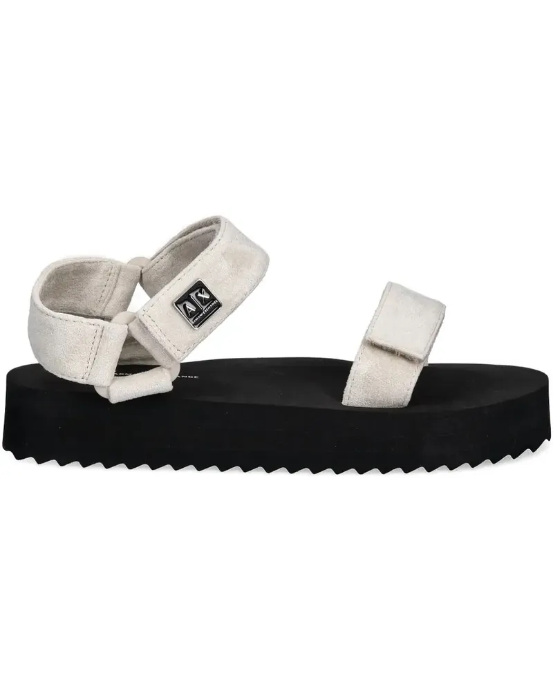 Armani Exchange Plateau-Sandalen mit doppeltem Riemen - Weiß Weiß