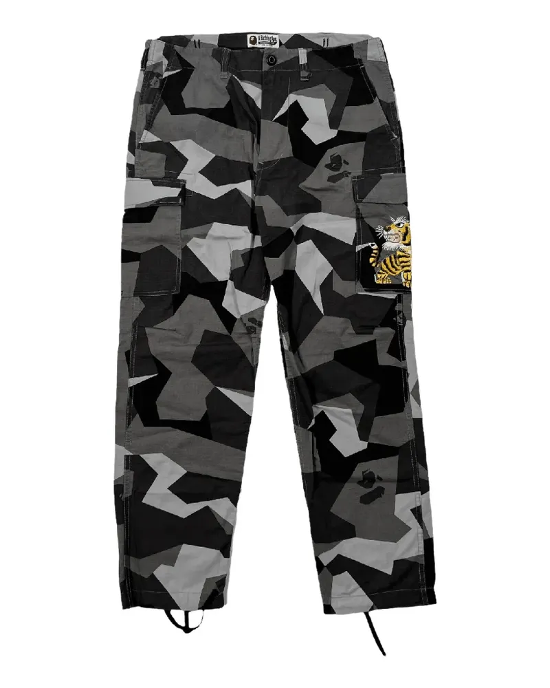 BAPE Tiger Patch Camo cargo trousers - Grau Grau