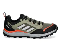 Sneakers mit drei Streifen - Grün