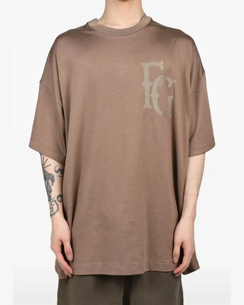 Fear of God T-Shirt mit grafischem Print - Braun Braun