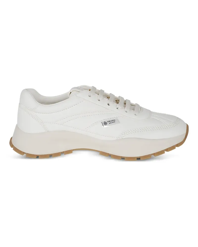 Prada Sneakers mit Logo-Schild - Weiß Weiß