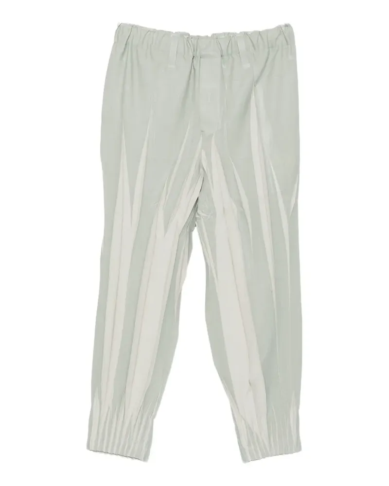 Issey Miyake Plissierte Tapered-Hose - Grün Grün