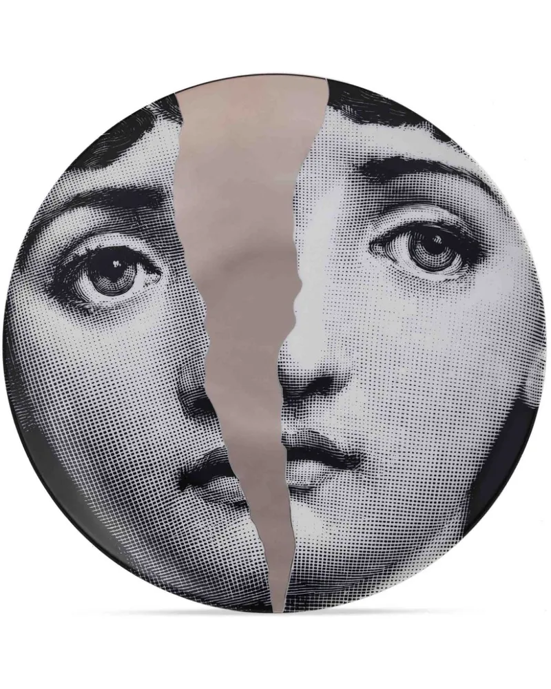 Fornasetti T&V' Wandteller mit Gesicht Grau